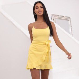 Capri Ruffle Tie Dress in Light Yellow
